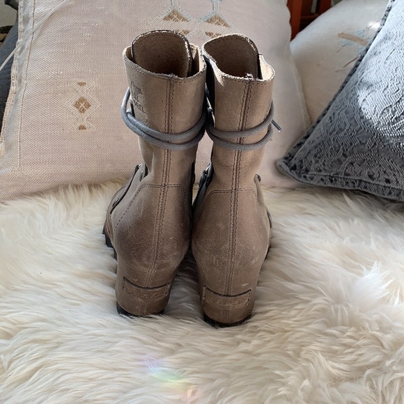 Sorel | Joan of Arctic Wedge Boots - Picture 3 of 6